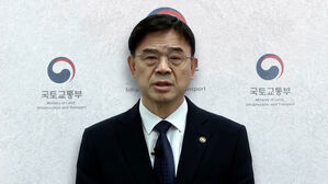 이상경 국토차관 결국 사의…하루 만에 수리