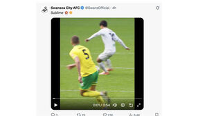 '엄지성 리그 1호 도움' 스완지, 노리치에 2-1 승리