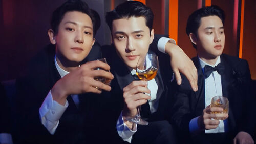 군 공백기 가졌던 엑소, 2년 만에 컴백 예고