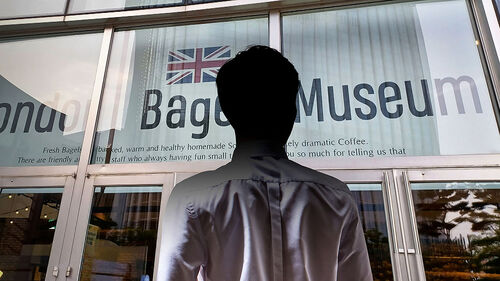 런던베이글 20대 직원 사망 논란…엇갈린 주장