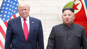 트럼프 "북한과 제재 논의"…방북 가능성도 암시