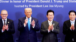 "한국 핵추진 잠수함 보유는 역대 정권 숙원…중국 자극 우려도"