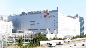 SK하이닉스도 10조 클럽…'AI 거품론' 일축