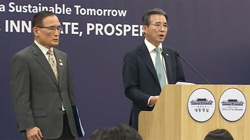 대통령실 "반도체 관세, 한미 합의 내용 토대 발표"…이견설 일축