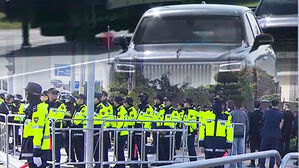 더비스트 vs 훙치…'시간·장소·경호' 신경전