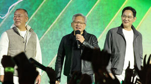 젠슨 황 "한국에 좋은 소식 있어…AI·로보틱스 관련"