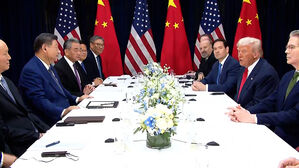 '야수' vs '붉은 기'…만남 직전까지 신경전 치열