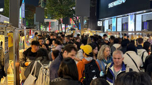 핼러윈 전날, 이미 거리는 북적이지만…곳곳에 안전 사각지대