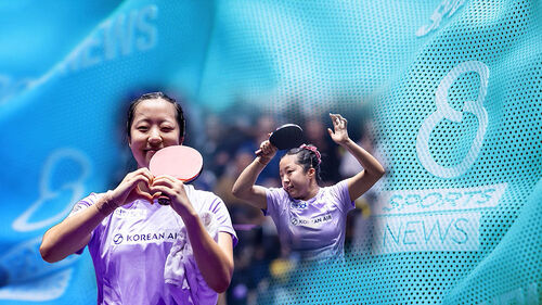 신유빈 과감한 공격…WTT 챔피언스 8강행