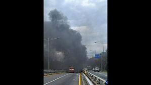 [영상] 울산 옥현 지하차도서 트럭 화재…양방향 교통 통제