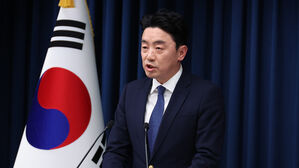 강훈식, 양양 '괴롭힘 공무원' 논란에 "감사&middot;수사로 엄정 조치"