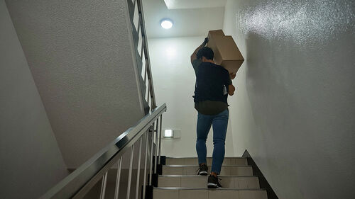 새벽 배송 금지 딜레마…"건강 보호" vs "일자리 축소"