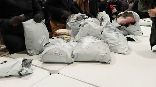 쉬인 소포 20만 개 전부 열어 본 프랑스…왜?