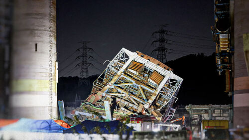 붕괴 현장 밤샘 수색…매몰자 1명 사망