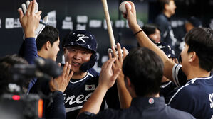 야구대표팀, 체코와 2차 평가전서 11대 1 대승…17안타 폭발