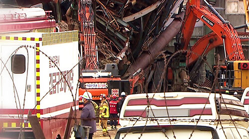 매몰자 2명 여전히 잔해 속에…붕괴 우려에 더딘 수색