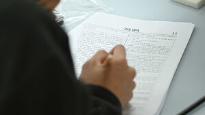 "수능 국어 17번 정답 없다"&hellip;포항공대 철학 교수의 주장