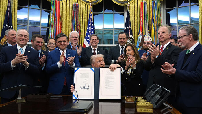 미 의회 통과 예산안에 트럼프 서명…역대 최장 43일 셧다운 종료