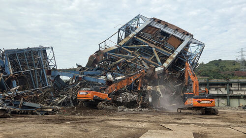 마지막 실종자 수색…동서발전·시공사 대표 사과