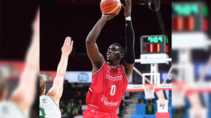 '오브라이언트 30점' 정관장, DB 꺾고 공동 선두 복귀