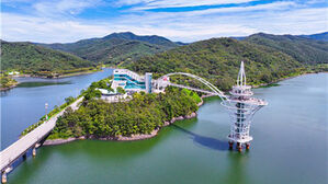 청양 칠갑타워 개관…'출렁다리·전망대' 올라 칠갑호 한눈에