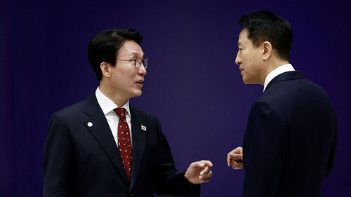 이번엔 감사의 정원…오세훈 겨냥 3종 견제구