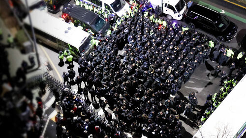 "지지율 오르니 설까지 버텨라"…윤 발언 공개