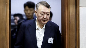 "지지율 오르니 설까지 버텨라"&hellip;윤 발언 공개