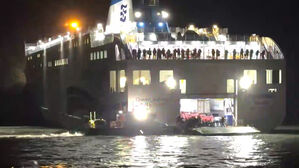 [속보] 이 대통령, 신안 여객선 좌초에 "인명 피해 없도록 신속 수습하라"