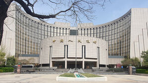 중, '사실상 기준금리' 6개월 연속 동결&hellip;힘 얻는 금리 인하 신중론