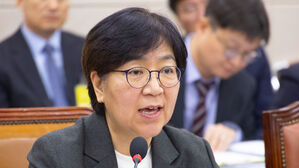 정은경 "의대 정원, 내년 초 마무리&hellip;공공의대는 증원 필요성"