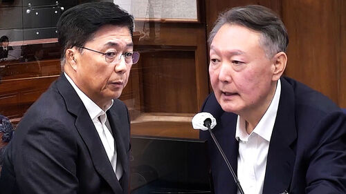 윤-홍장원 설전 벌이더니 "재판장님"…지귀연 나서 제지