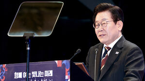 이 대통령, 카이로대학 연설&hellip;"평화공존 시대 열어갈 것"