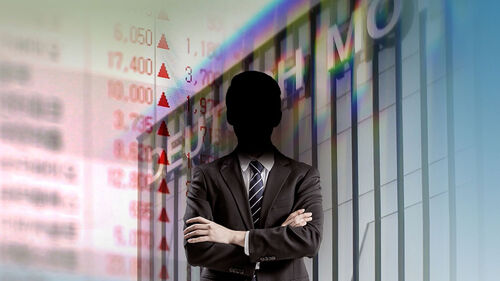 메시지 수백 개 도이치 공범…한 달 만에 체포