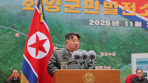 김정은, 회양군민발전소 준공식 참석&hellip;당대회 앞두고 연일 성과 과시