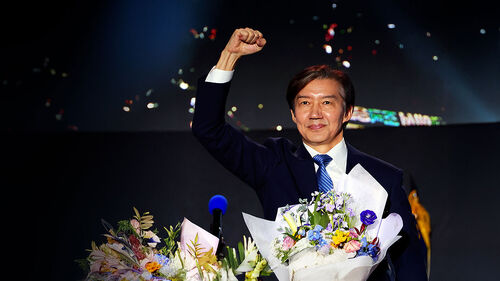 조국, 98.6% 찬성률로 조국혁신당 대표 당선