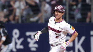 프로야구 은퇴선수협회 2025 최고의 선수에 키움 송성문 선정