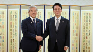 김 총리, 일 정치인 만나 "민간 교류 중요&hellip;관계 발전 지혜 모으자"