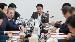 민주 "핵심 사업 예산, 결단만 남아"&hellip;국힘 "삭감 없는 증액 불가"