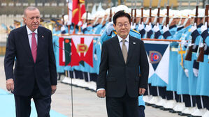 이 대통령, 튀르키예 대통령궁 도착&hellip;잠시 뒤 정상회담