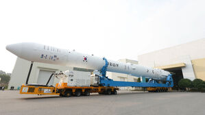 누리호, 발사대로&hellip;목요일 새벽 첫 야간 발사