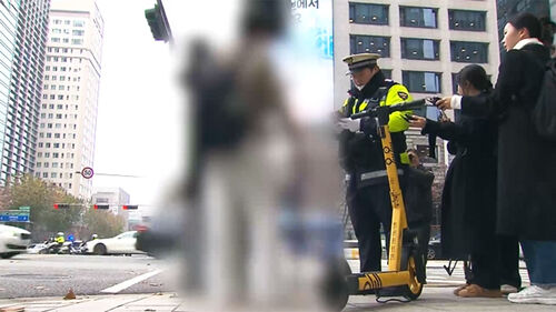 헬멧도 없이 무면허에 쌩…킥라니 불시 단속했더니