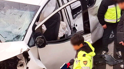 '우도 승합차 돌진' 60대 체포…"급발진" 주장