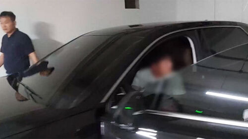 "문 열어" 차량에서 무더기 발견…120억 줄줄이 뜯겼다