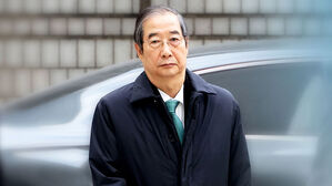 징역 15년 구형&hellip;"내란 막을 유일한 사람이 가담"