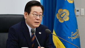 이 대통령 "예산 처리&middot;외교 분야 초당적 협조 당부"