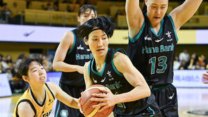 '사키 20점' 하나은행, KB 잡고 공동 1위 도약