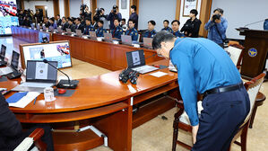 경찰청장 대행, 대국민 사과 "위헌적 계엄에 경찰 동원"