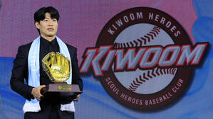 MLB 노리는 송성문, 선수들이 직접 뽑은 '올해의 선수'