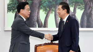 여야, 'D-1' 예산안 담판 돌입&hellip;"시한 내 반드시"&middot;"삭감해야"